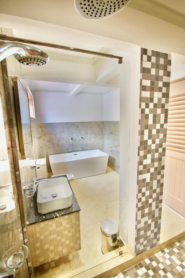Sea Splash Self Catering And La Petite Maison Grand Anse  Εξωτερικό φωτογραφία