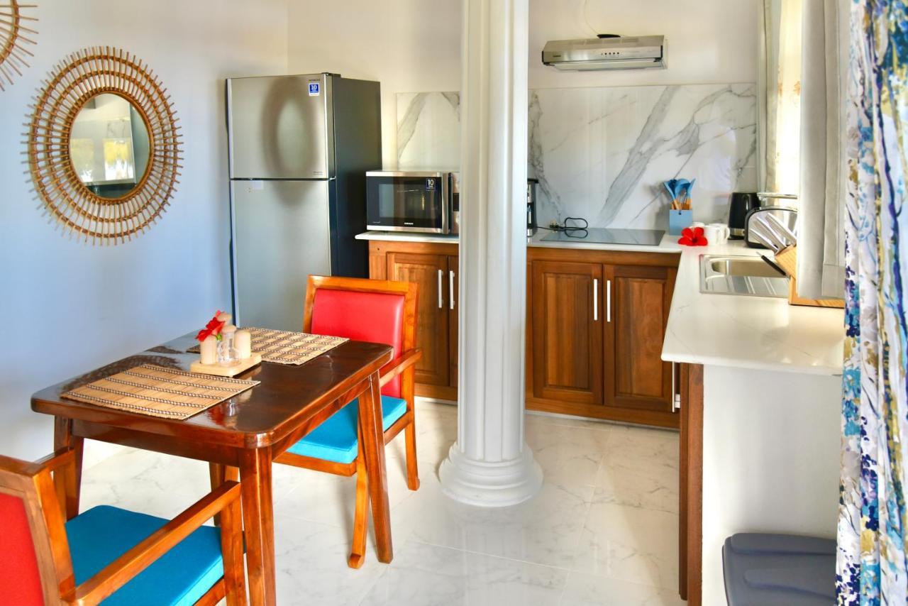 Sea Splash Self Catering And La Petite Maison Grand Anse  Εξωτερικό φωτογραφία