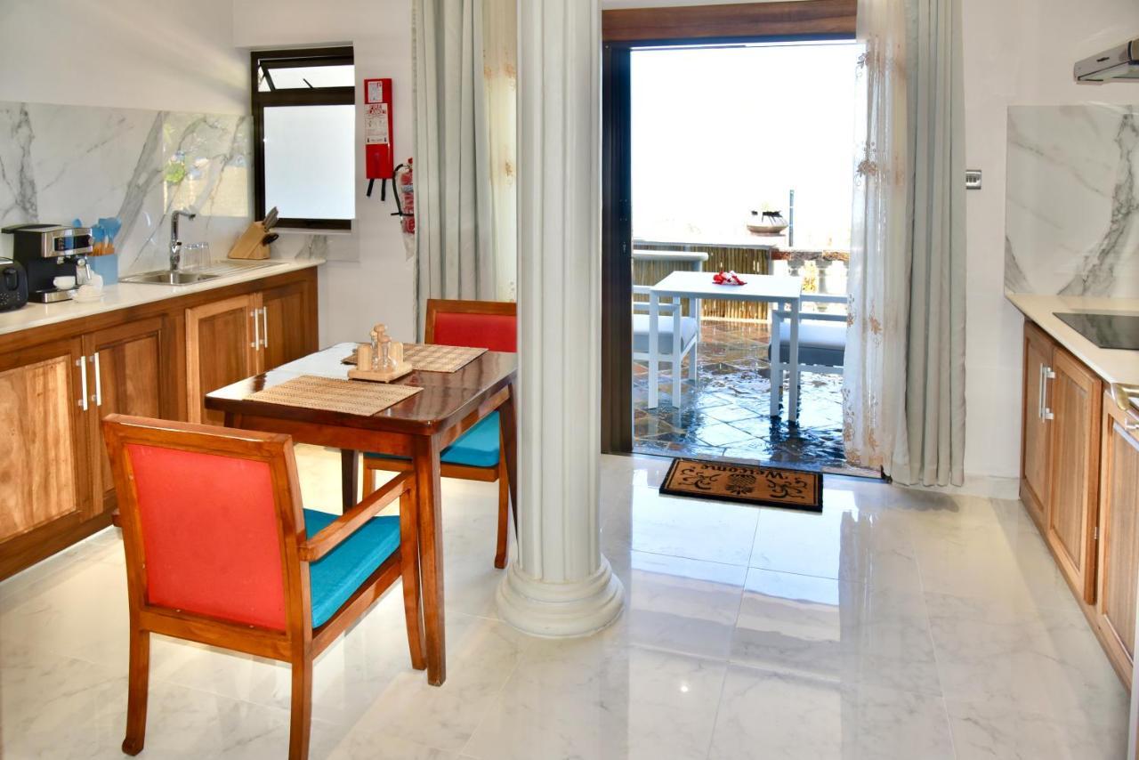 Sea Splash Self Catering And La Petite Maison Grand Anse  Εξωτερικό φωτογραφία