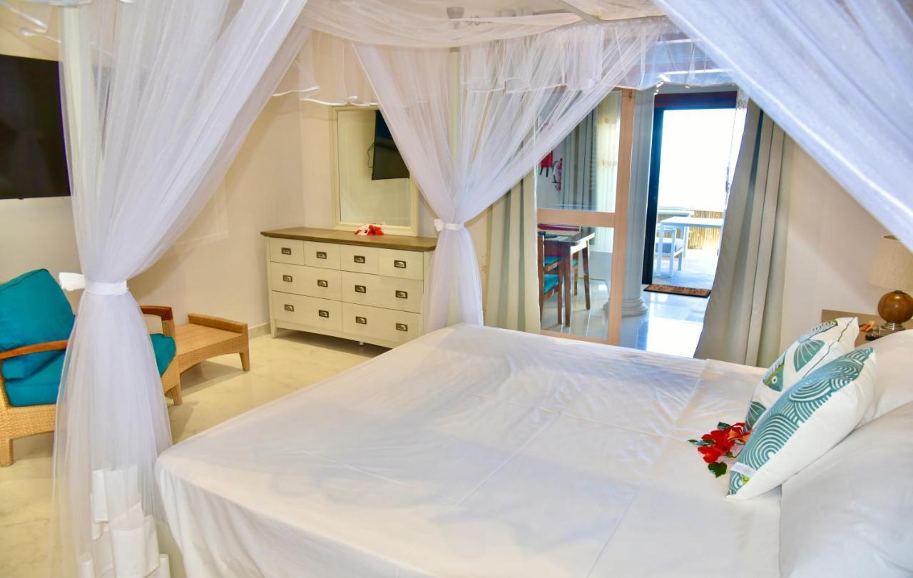 Sea Splash Self Catering And La Petite Maison Grand Anse  Εξωτερικό φωτογραφία