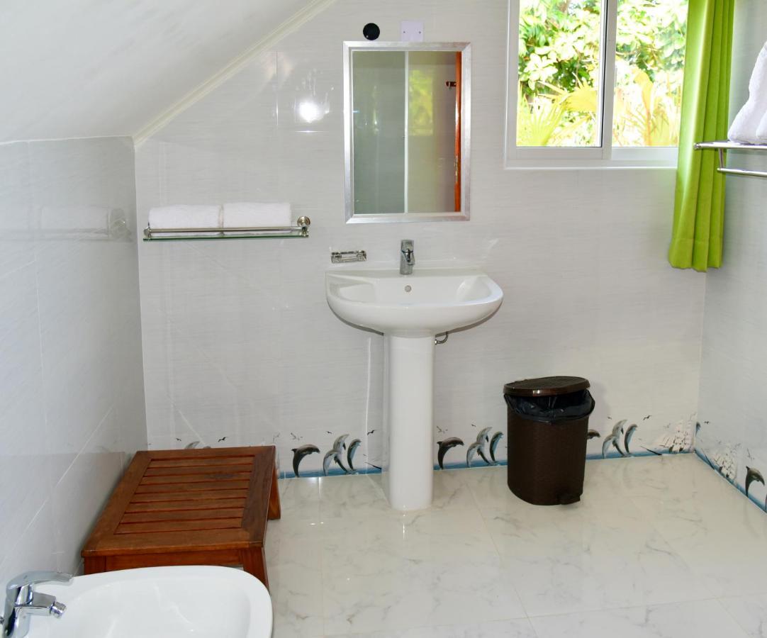 Sea Splash Self Catering And La Petite Maison Grand Anse  Εξωτερικό φωτογραφία