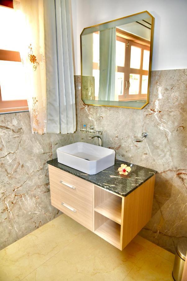 Sea Splash Self Catering And La Petite Maison Grand Anse  Εξωτερικό φωτογραφία