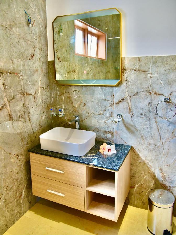 Sea Splash Self Catering And La Petite Maison Grand Anse  Εξωτερικό φωτογραφία